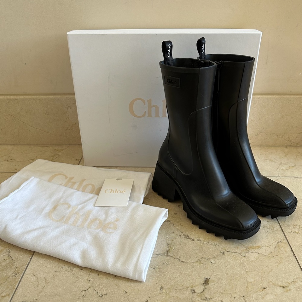 Authentic Chloe Betty Black Ankle Rubber Chunky Boots   Will come with box and